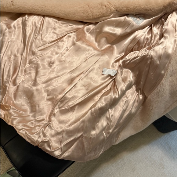 Authentic MaxMara Teddy Coat Sakura Pink - Picture 6 of 10